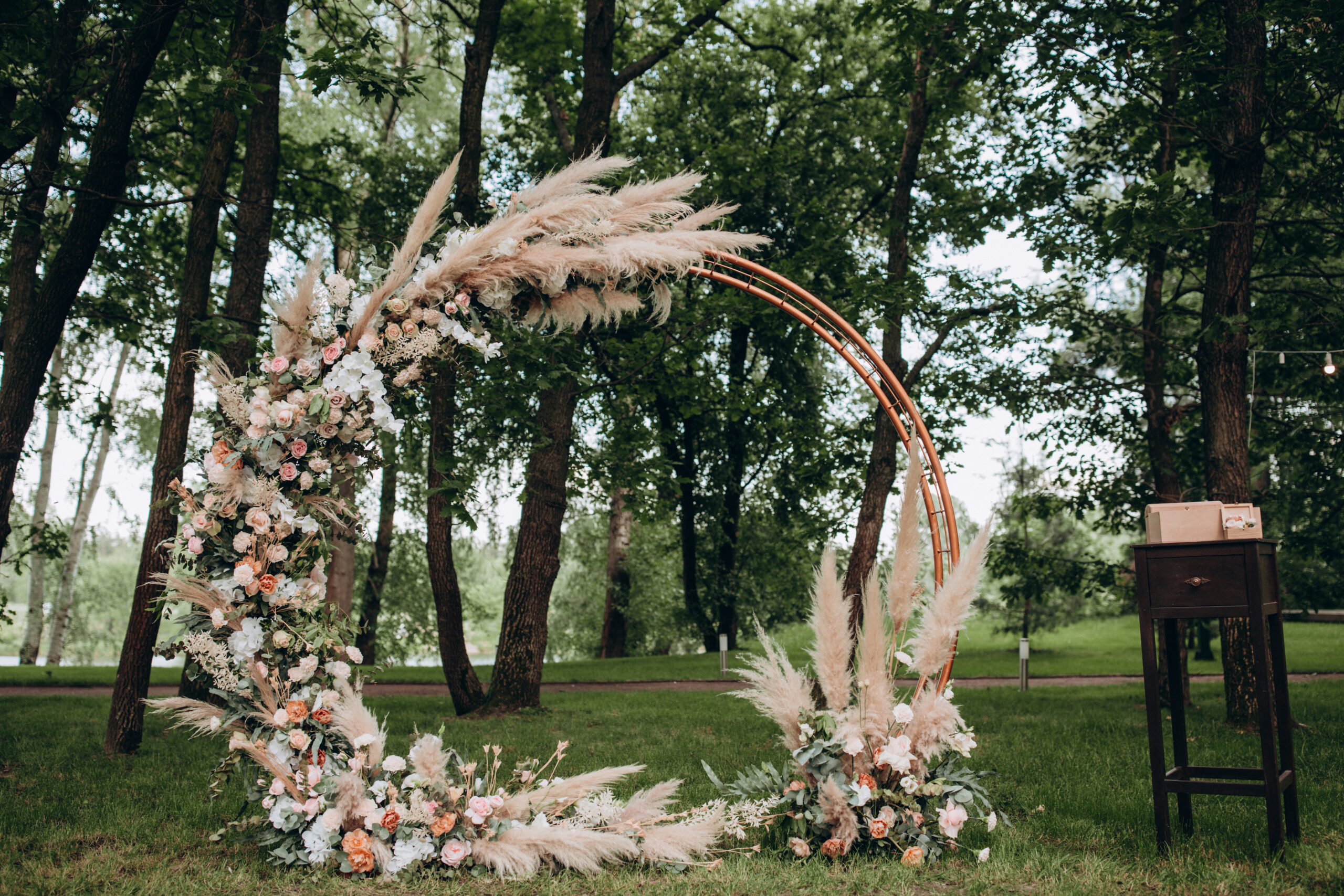 Les compositions florales de votre mariage, pensez à tout !